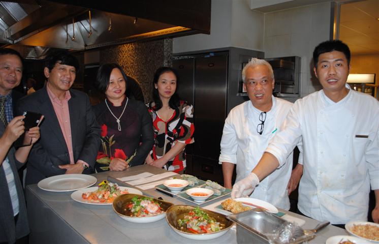 ໂຄສະນາອາຫານການກິນຂອງຫວຽດນາມຢູ່ອາຟລິກາໃຕ້